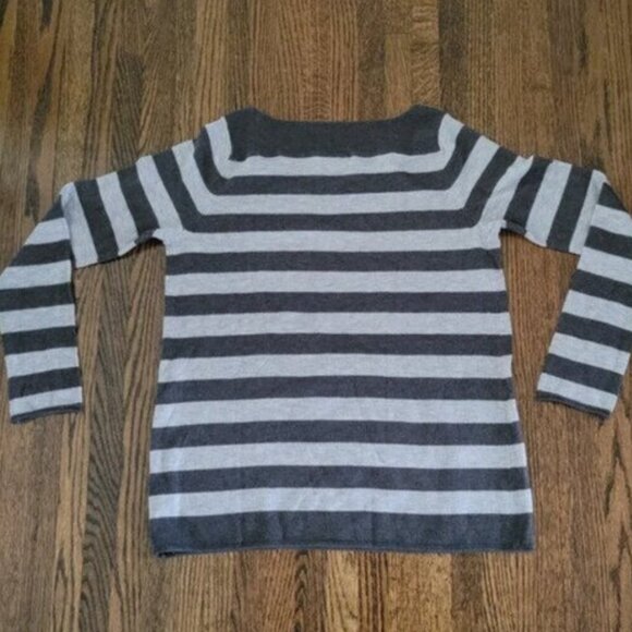 GAP Sweater Gray Sriped Lightweight Women's Sz XS Wool - Picture 6 of 10